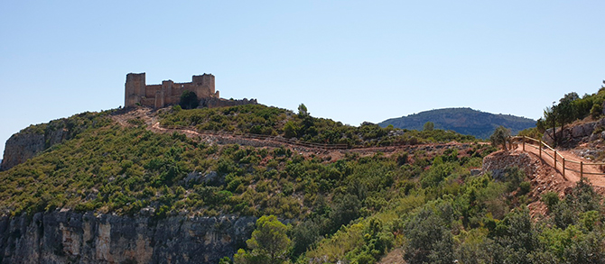 Vista del Castillo de Chirel (Cortes de Pallás)