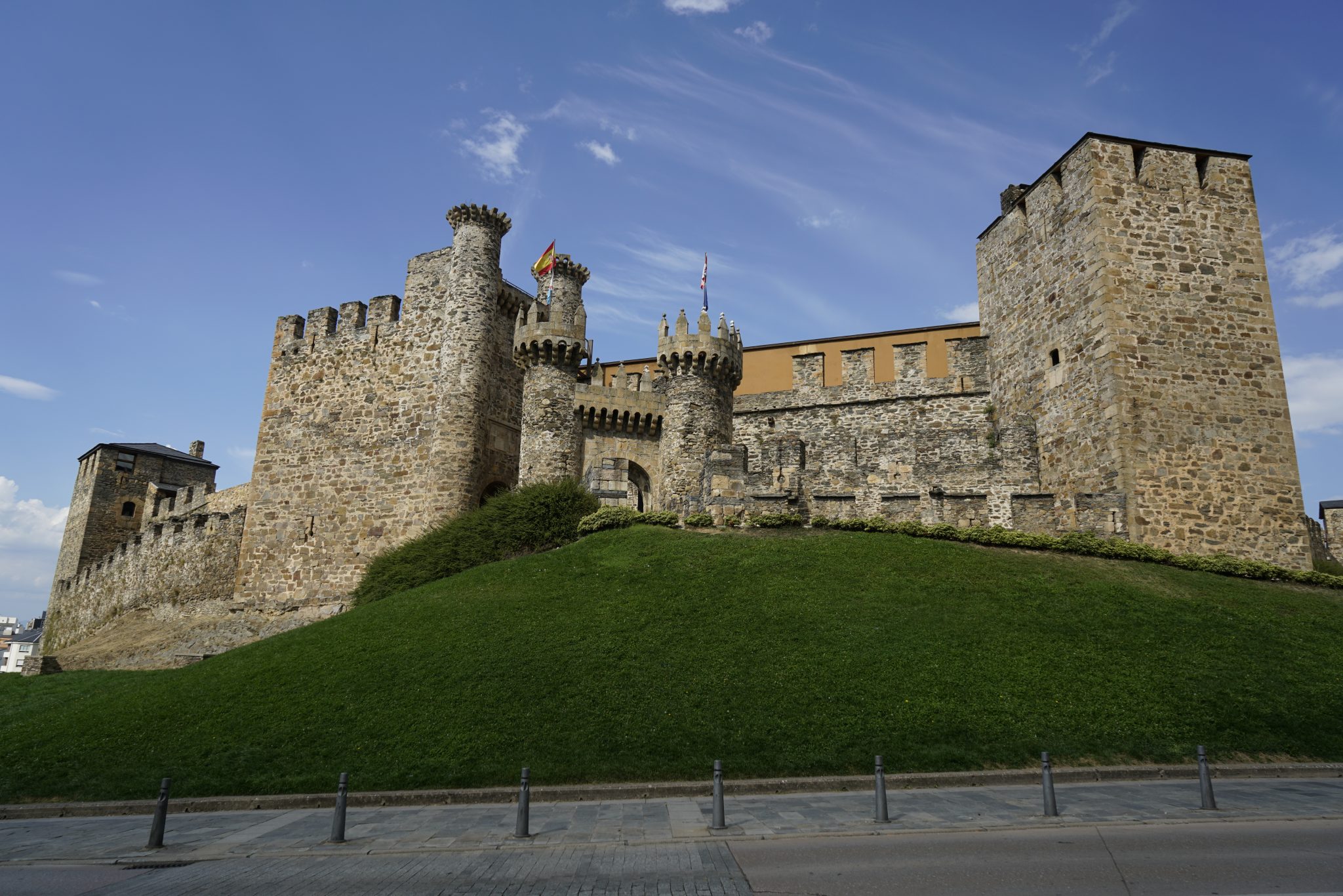 Le N Entre Castillos Y Torreones