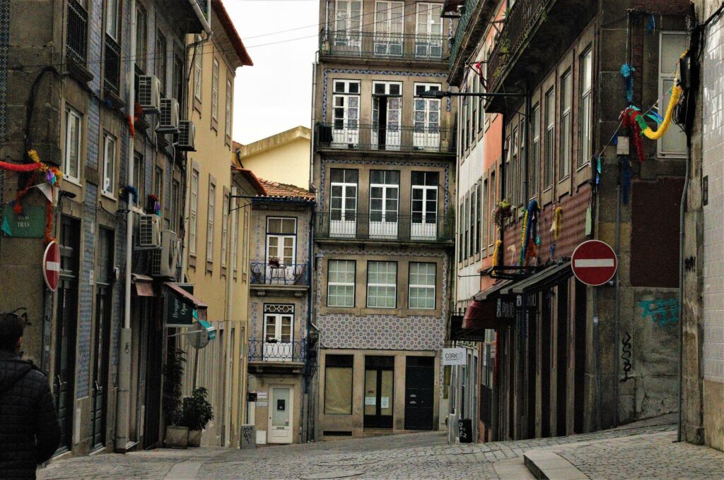 old town of porto g5fdc55f06 1920