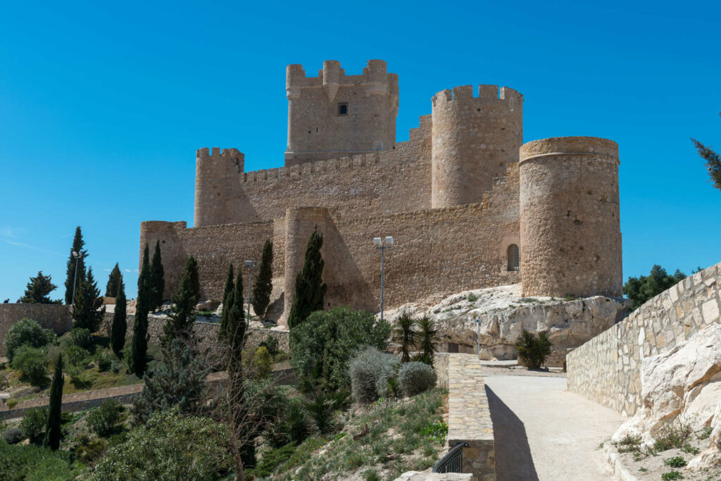 El impresionante castillo de Villena (Alicante)