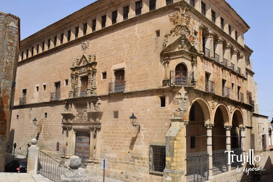 Palacio de los Duques de San Carlos. Ayuntamiento de Trujillo.