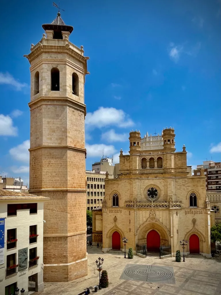 Torre Fadri y Concatedral Santa Maria SQV